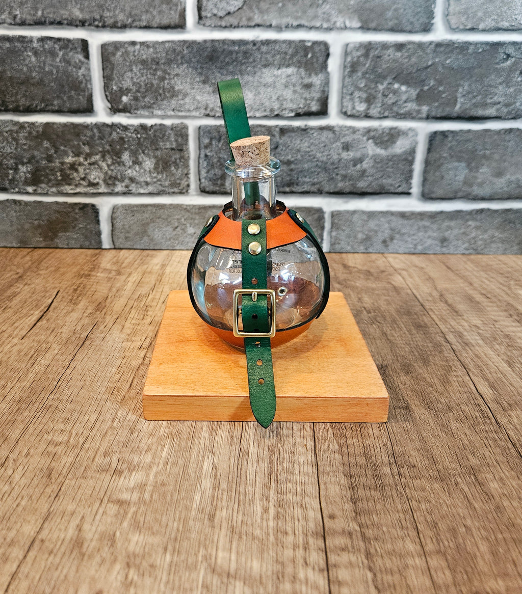 Handmade Leather Potion Bottle Belt Holster – Mini Dice Holder
