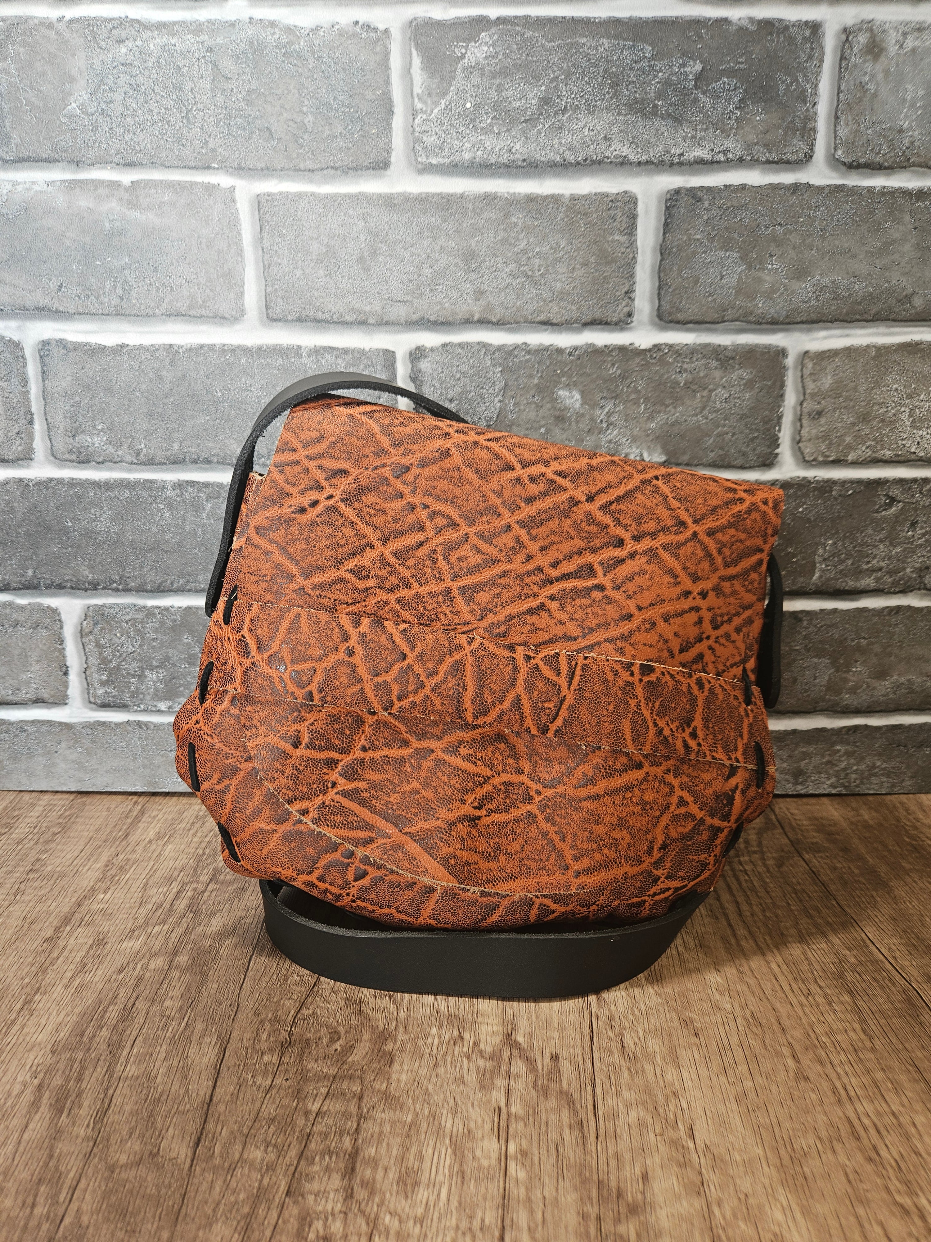 The Wildwood Crossbody - Orange