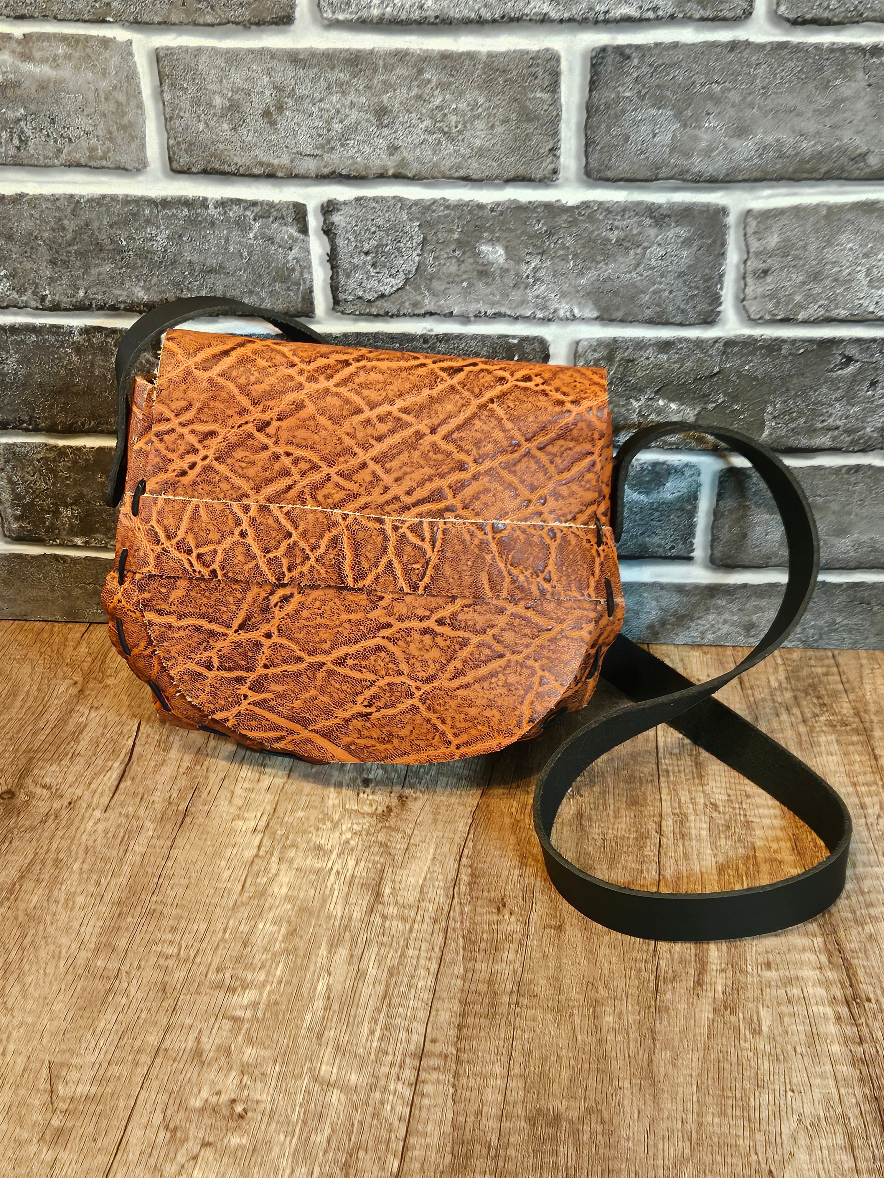 The Wildwood Crossbody - Orange