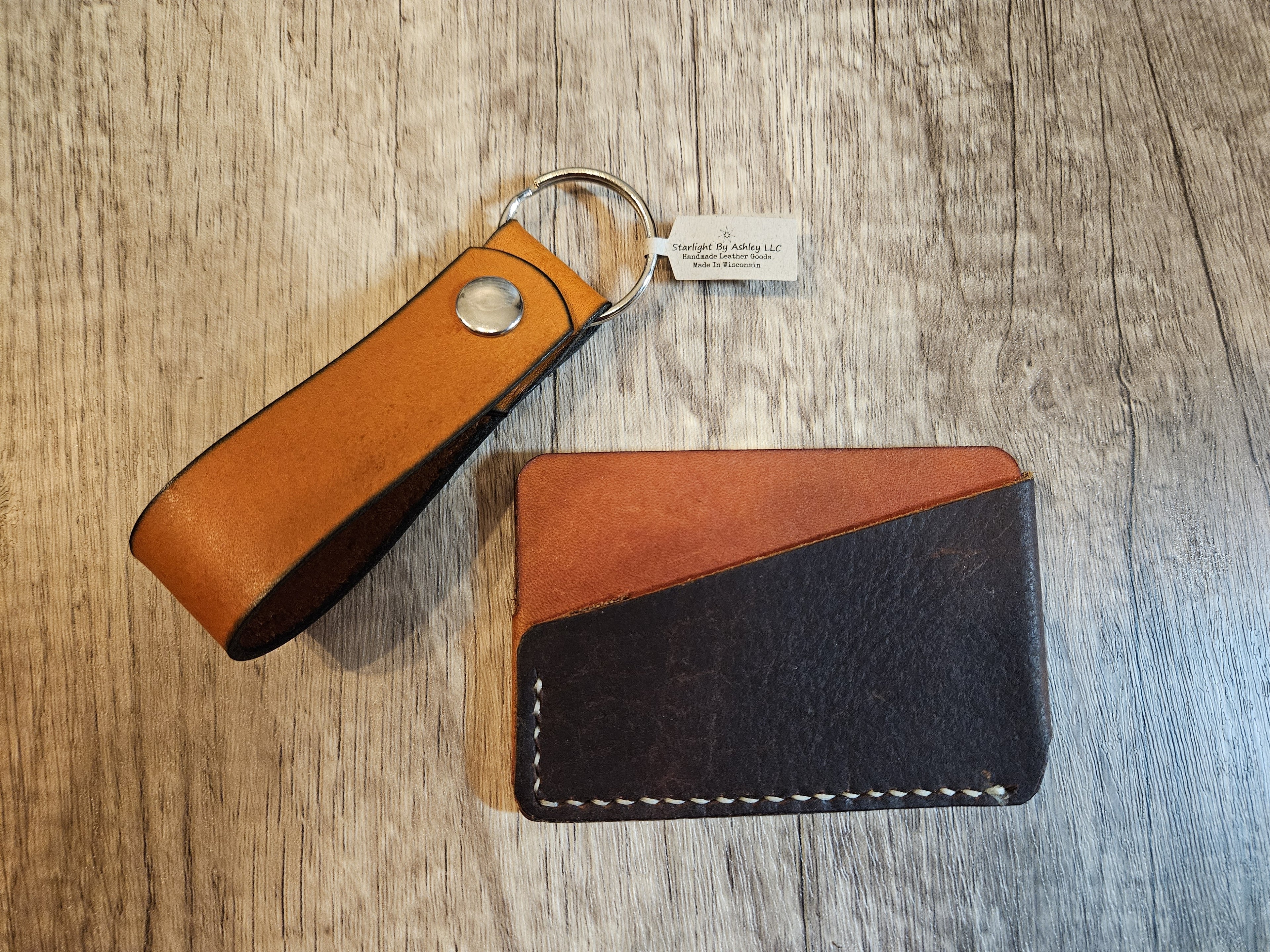 The Hearthside Pocket Trio Bison Leather Wallet & Keychain Gift Set