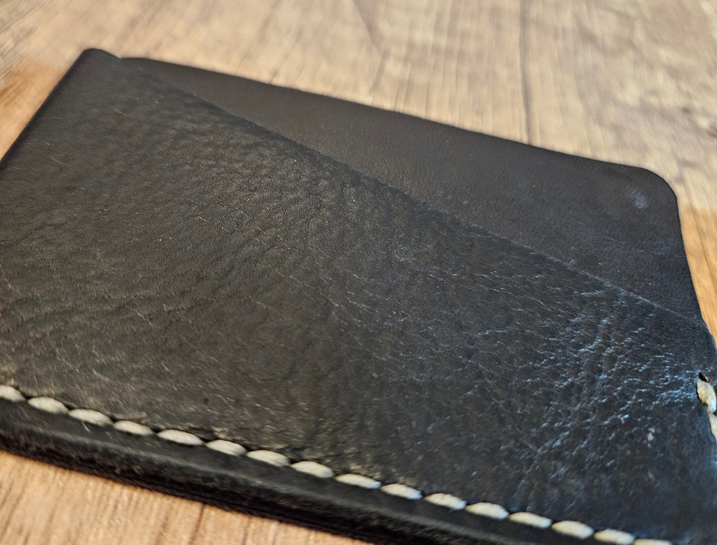 The Hearthside Pocket Trio Bison Leather Wallet & Keychain Gift Set